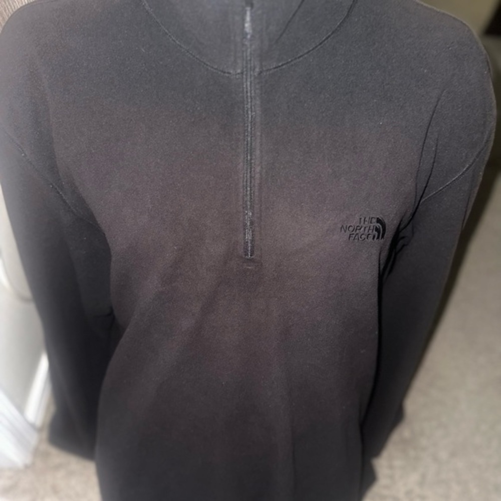 Men’s used The North Face black quarter zip fleece jacket size XL